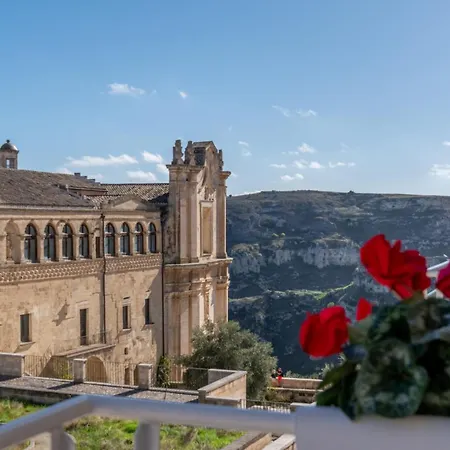 Magnificat Luxury Ματέρα