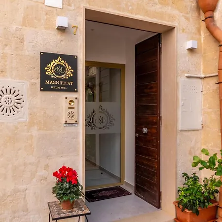 Magnificat Luxury Πανσιόν Ματέρα